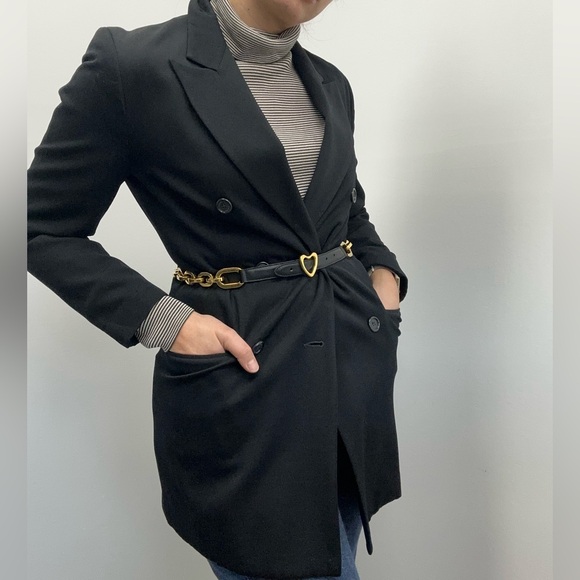 ⛔️SOLD⛔️ESCADA Vintage 90’s Heart Buckle Navy Blue Leather & Gold Chain Waist Be - Picture 3 of 11